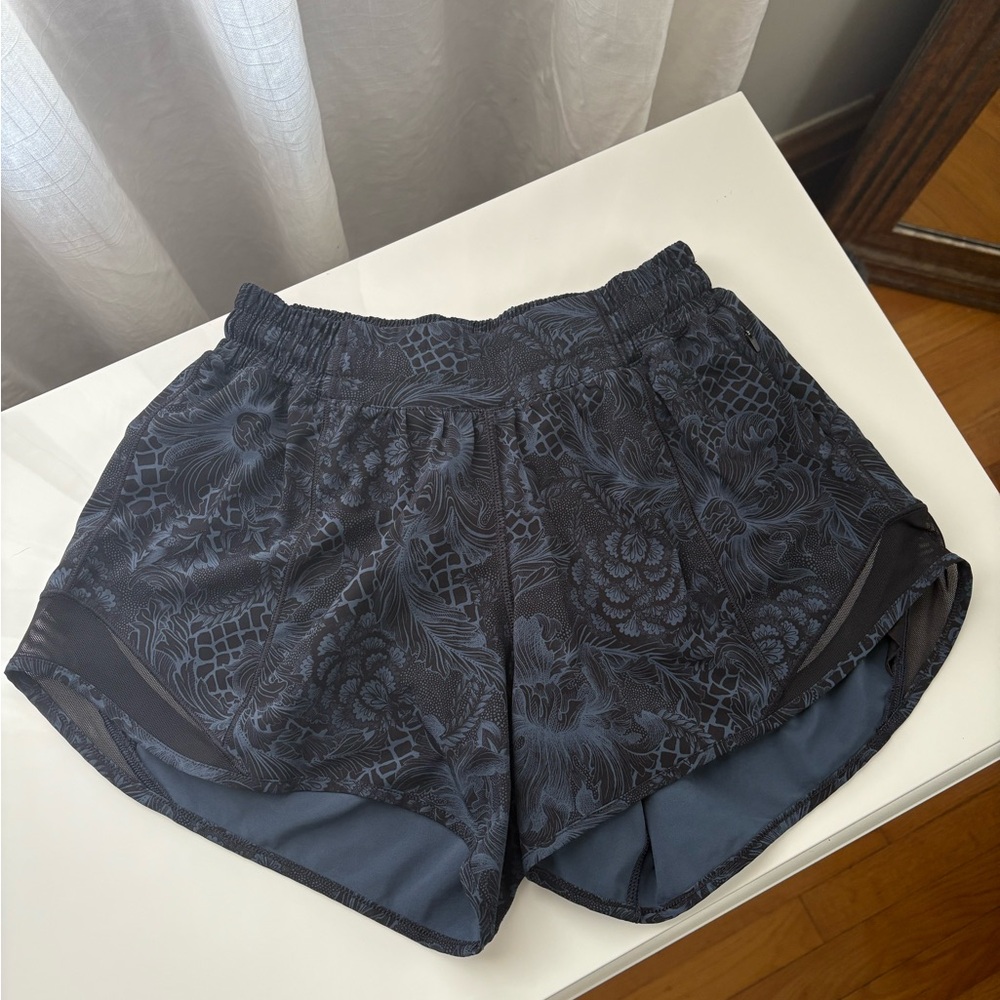 Lululemon Athletica Black Athletic Shorts Lightweight Elastic Waist